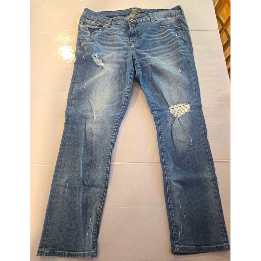 Torrid Women's Boyfriend Straight Jeans Light Wash Blue Distressed Stretch 16